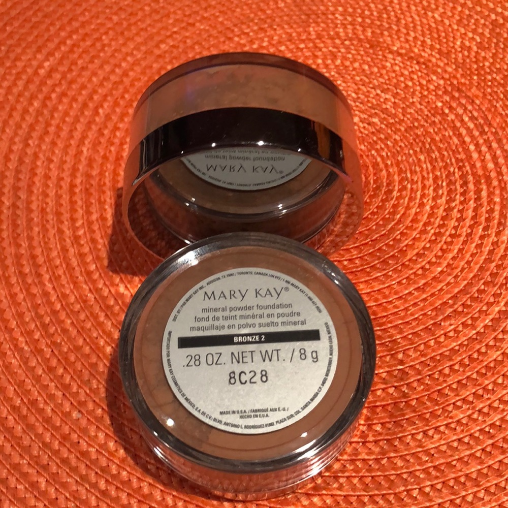 Mary Kay mineral powder foundation Bronze 2